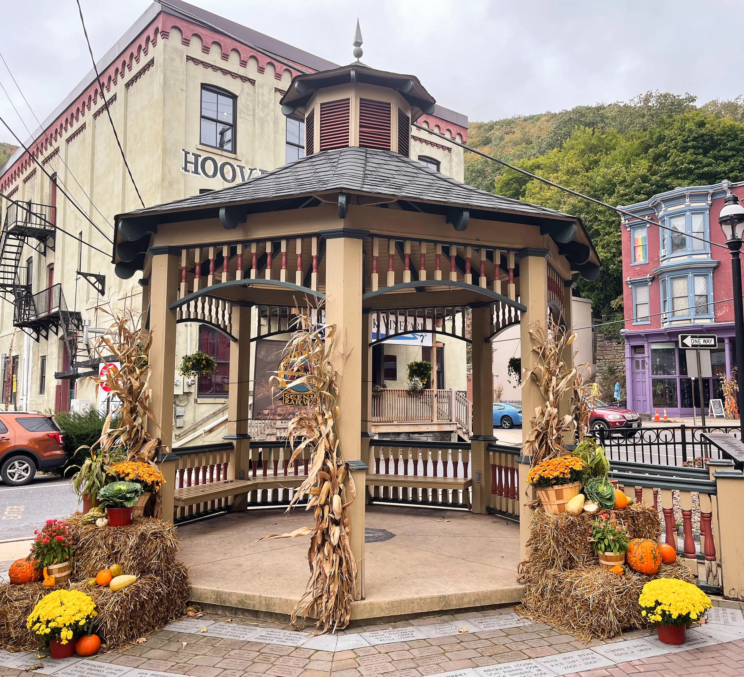 Gazebo near the train station gave me Star Hollows vibes, am I right?! (Gilmore Girls)