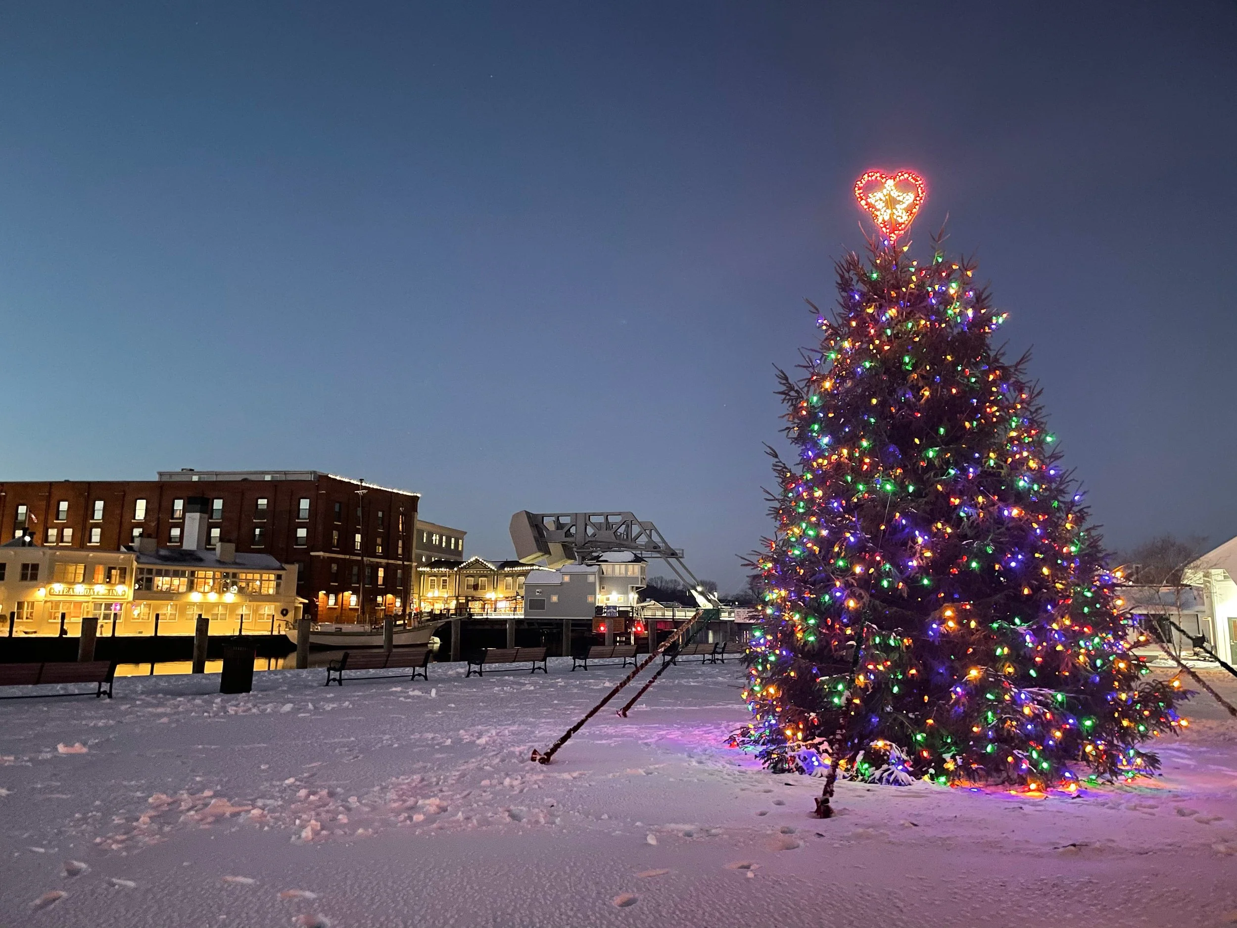 Downtown Mystic Holiday Stroll
