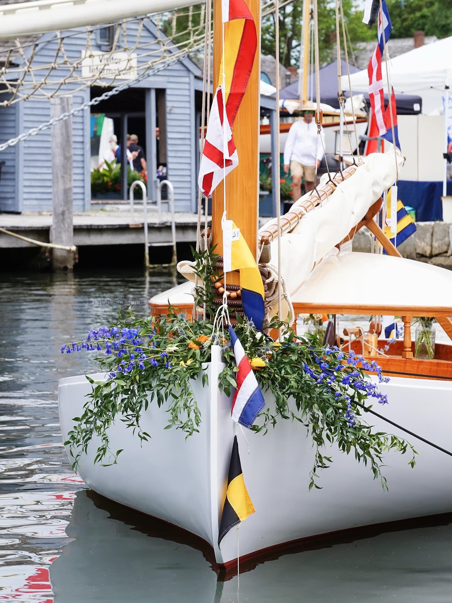 It was a great Day 1 of @woodenboatmagazine  show at @mysticseaportmuseum 🩵