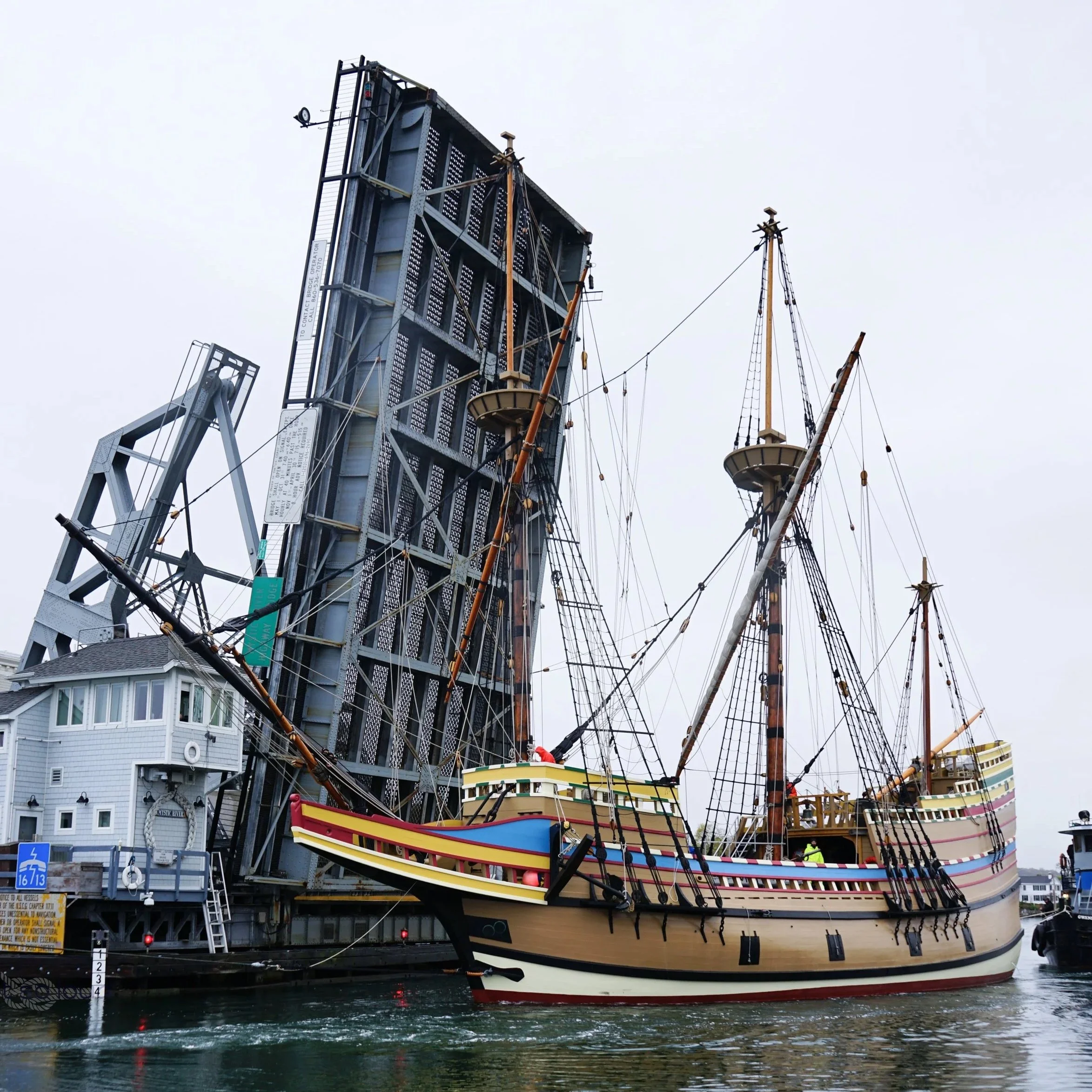 Mayflower II departure from Mystic, CT