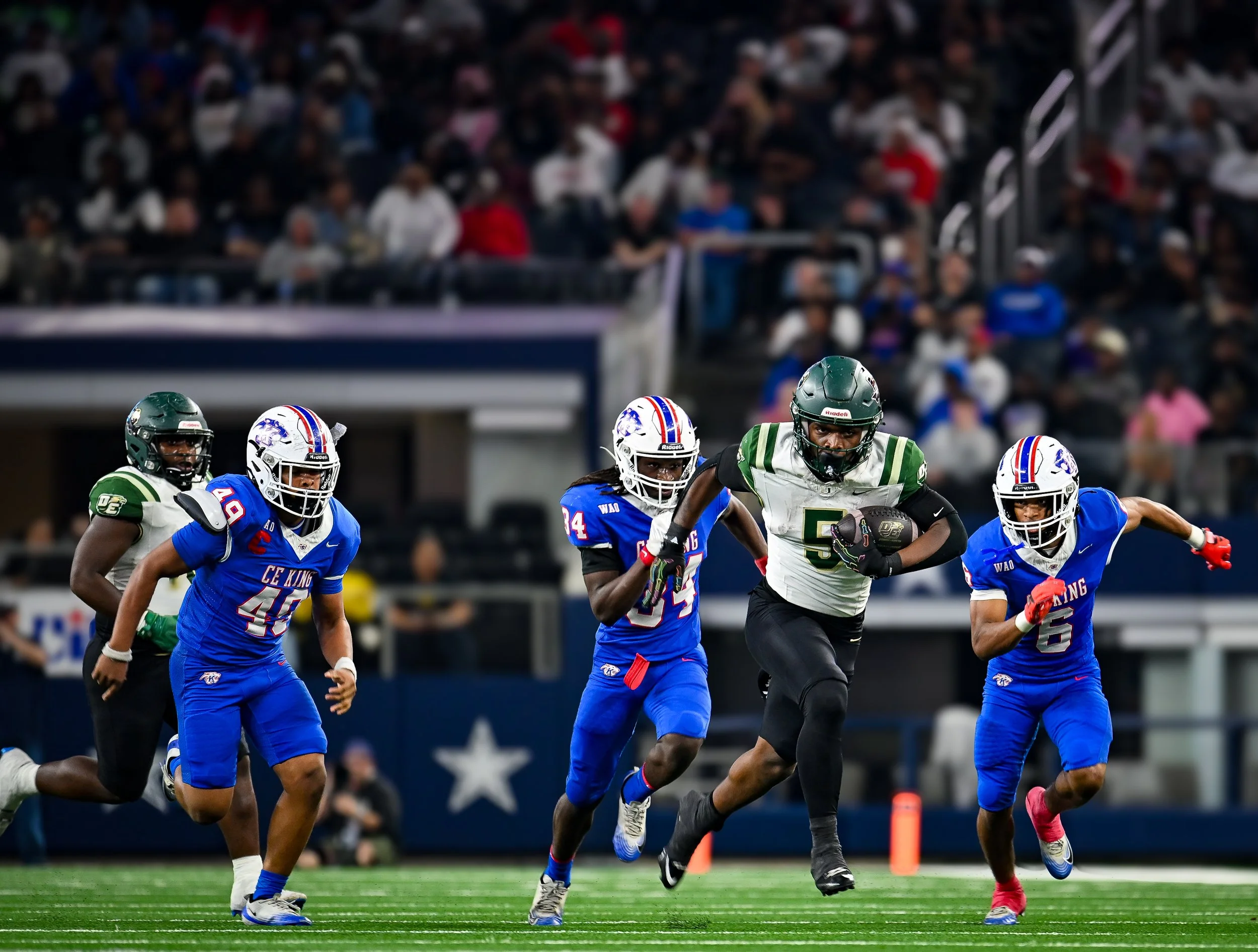 DeSoto Dominates Against First-Time State Opponent