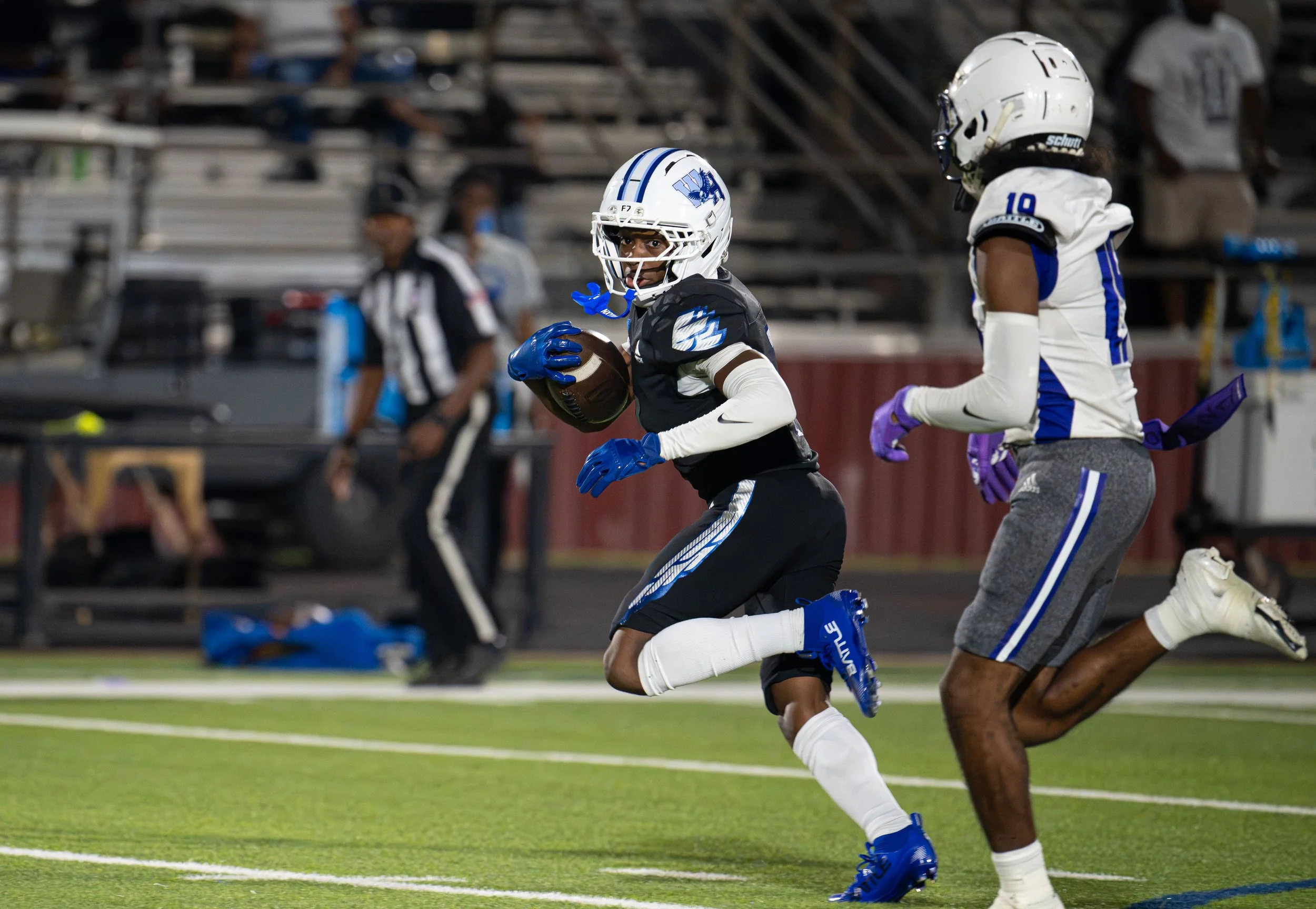 Wilmer-Hutchins Defeats Lincoln in High Scoring Battle 