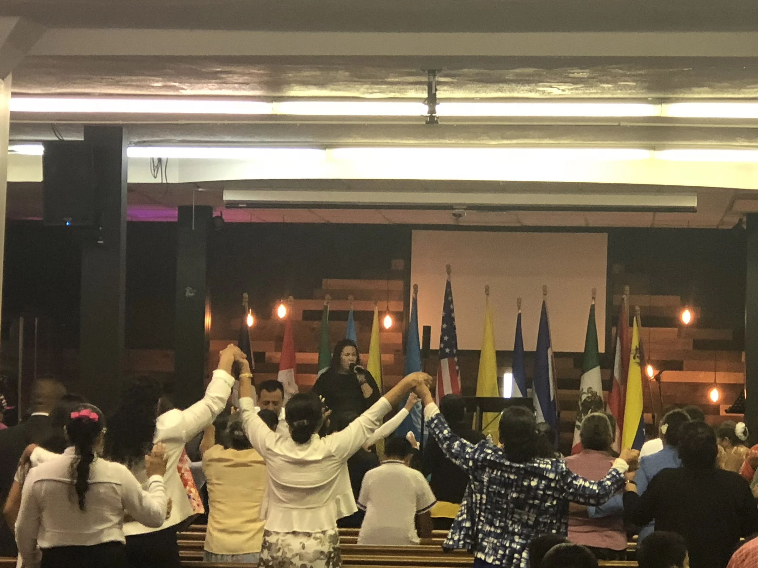 UNIDOS ADORANDO AL REY.JPG