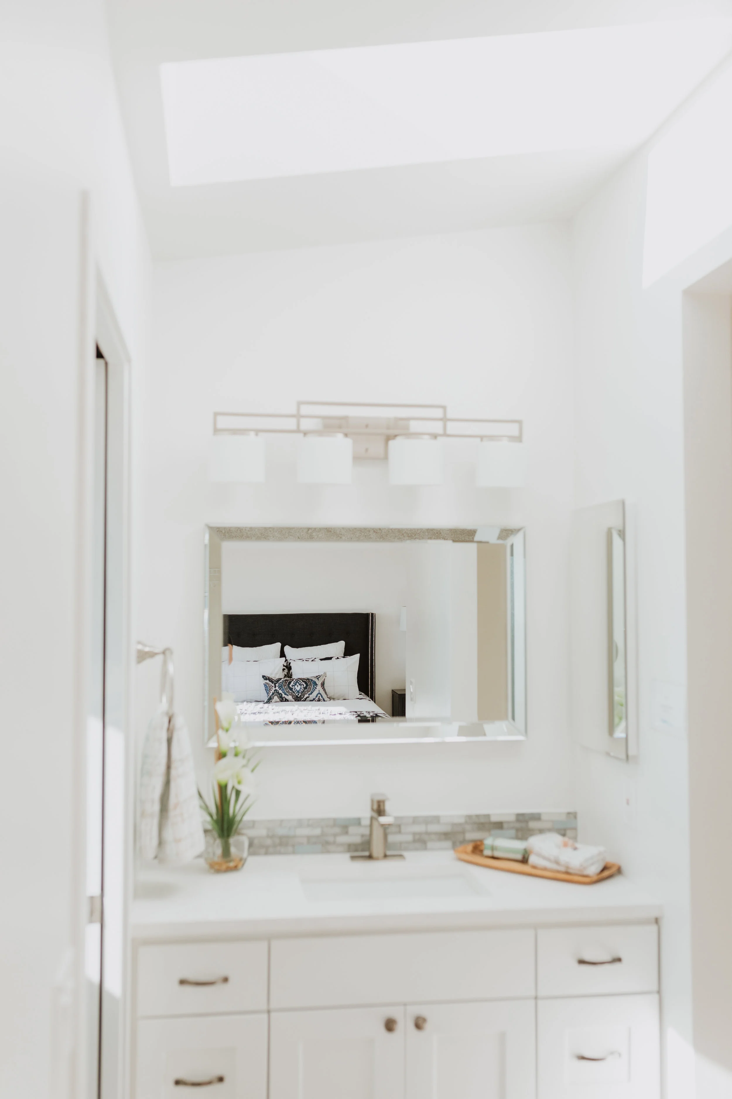 mkstaging_rachelclementsphotographer_homethree-5.jpg