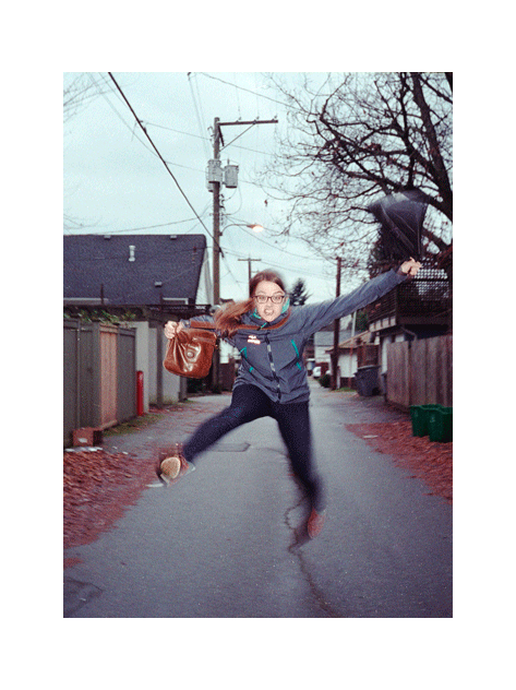 39bdddb641a6c804-allie_in_alley_final.gif