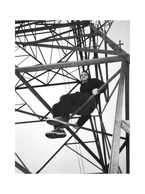 98ad480c74438236-ryan_climb_final.gif