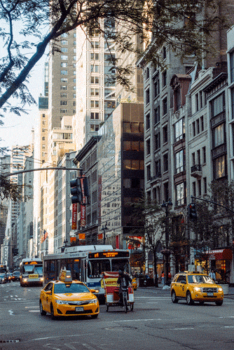 610ac0ec1b272aed-pedicab-web.gif