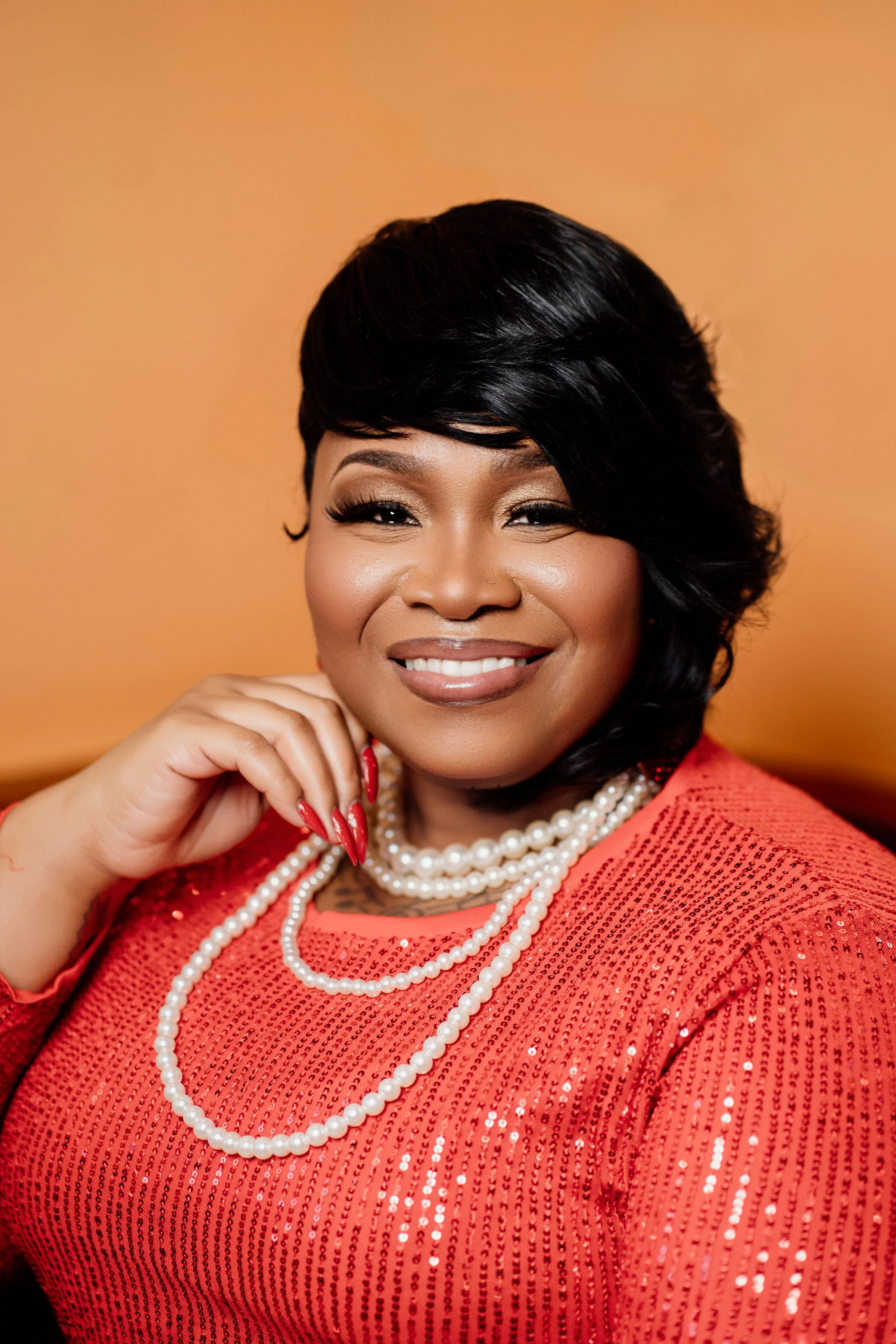 Veronica Smith signs to God's Glory Music Group