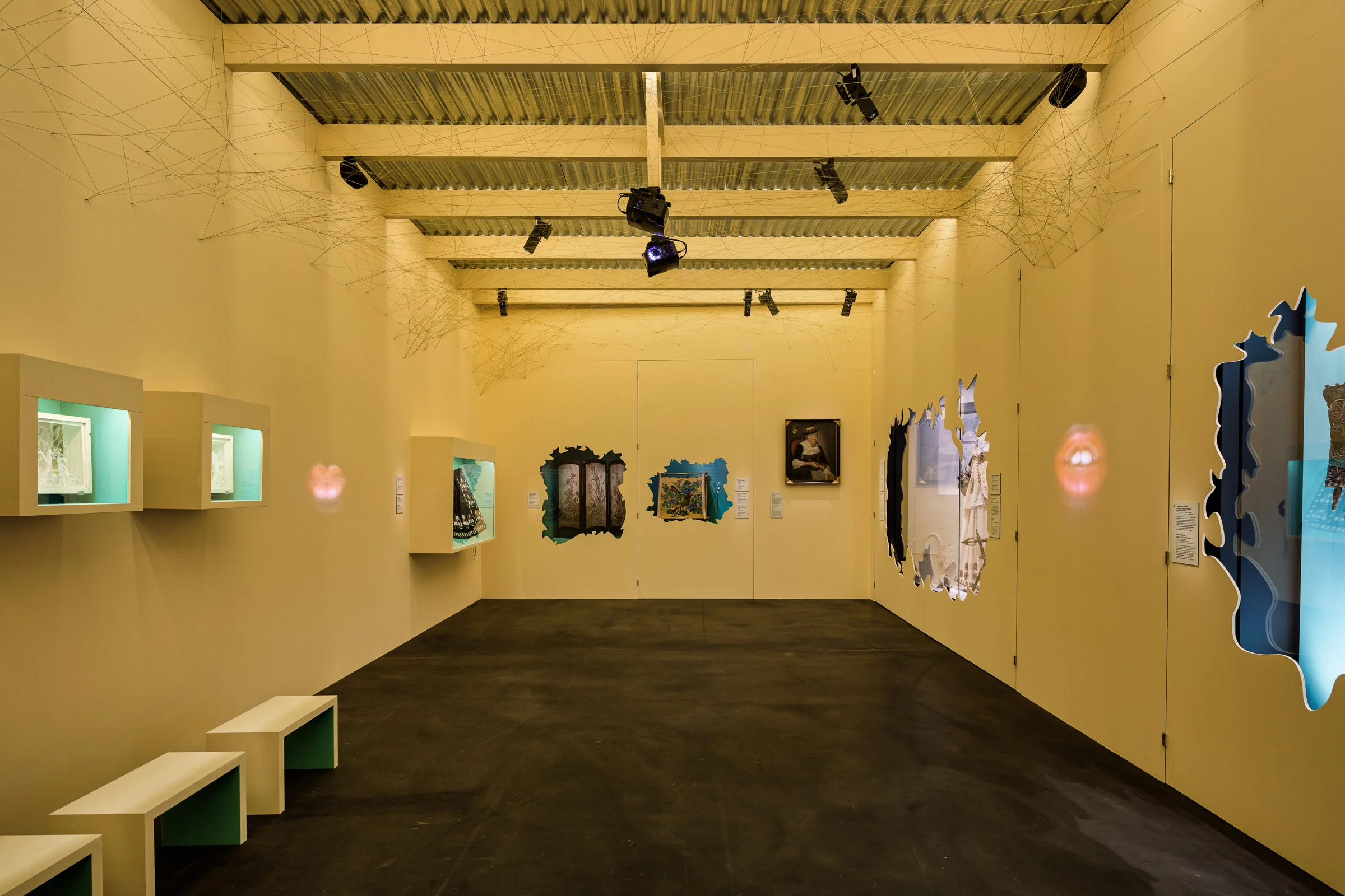 “LA FABRIQUE DE CONTES” AUSSTELLUNG KLIENT: EXPOMOBILIA AG, EFFRETIKON / MCH GROUP AG, ZÜRICH LOCATION: MUSEE D’ETHONGRAPHIE DE GENEVE, GENF