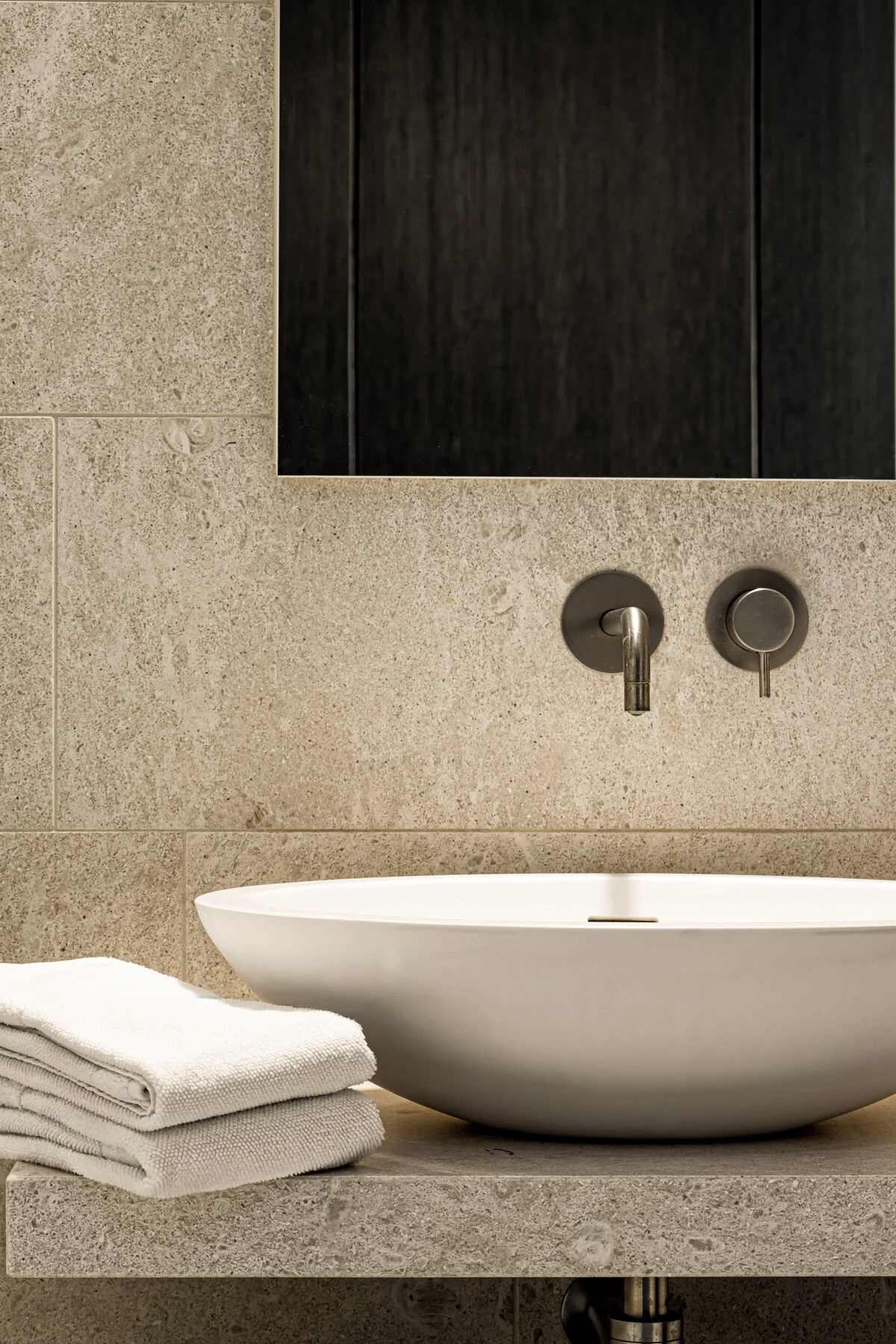 20-115 - Atrium - Mobimo Tower Wohnung 16D Zürich--8.jpg