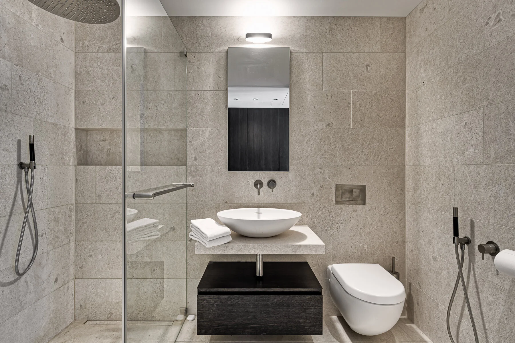 20-115 - Atrium - Mobimo Tower Wohnung 16D Zürich--10.jpg