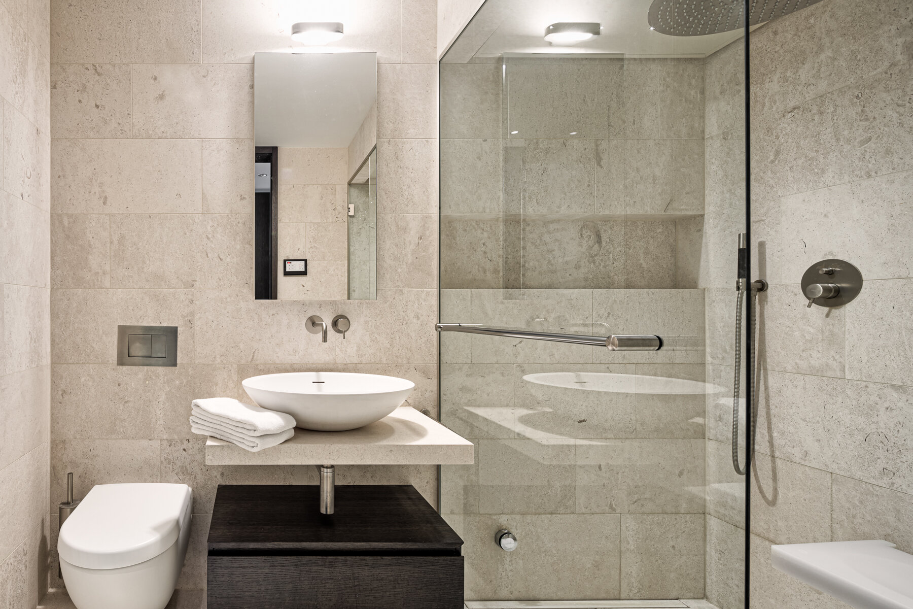 20-115 - Atrium - Mobimo Tower Wohnung 16D Zürich--15.jpg