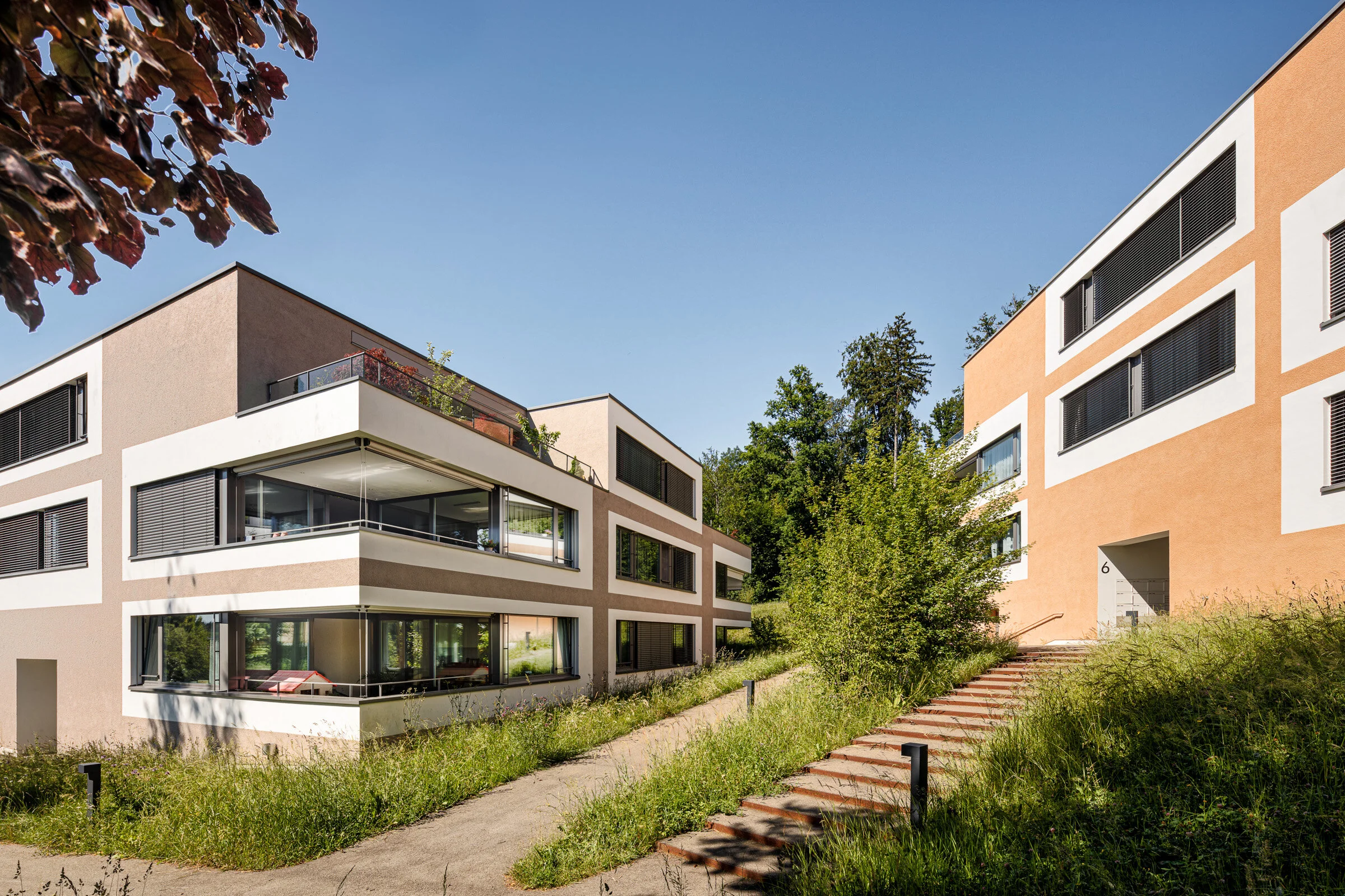 20-110 - Peter Hotz Architekten AG - Aussenaufnahmen Überbauung Bäumlisächer Wettswil am Albis--9.jpg