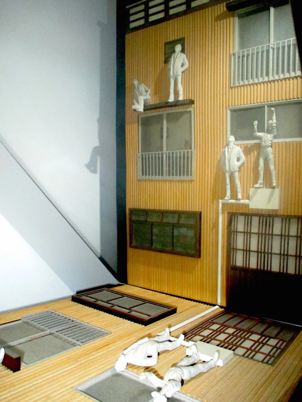 Batiment (scale model), 2007