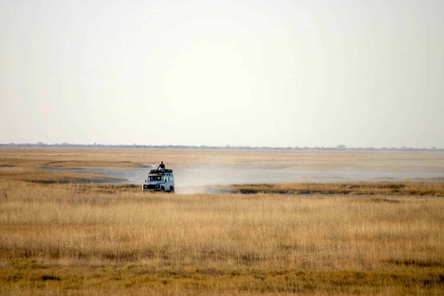 Landrover fun in the Makgadikgadi Pans