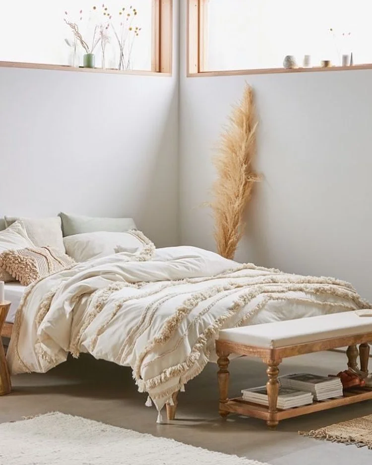 urbanoutfittershome_55729572_1230609163770054_7841999617121431200_n.jpg