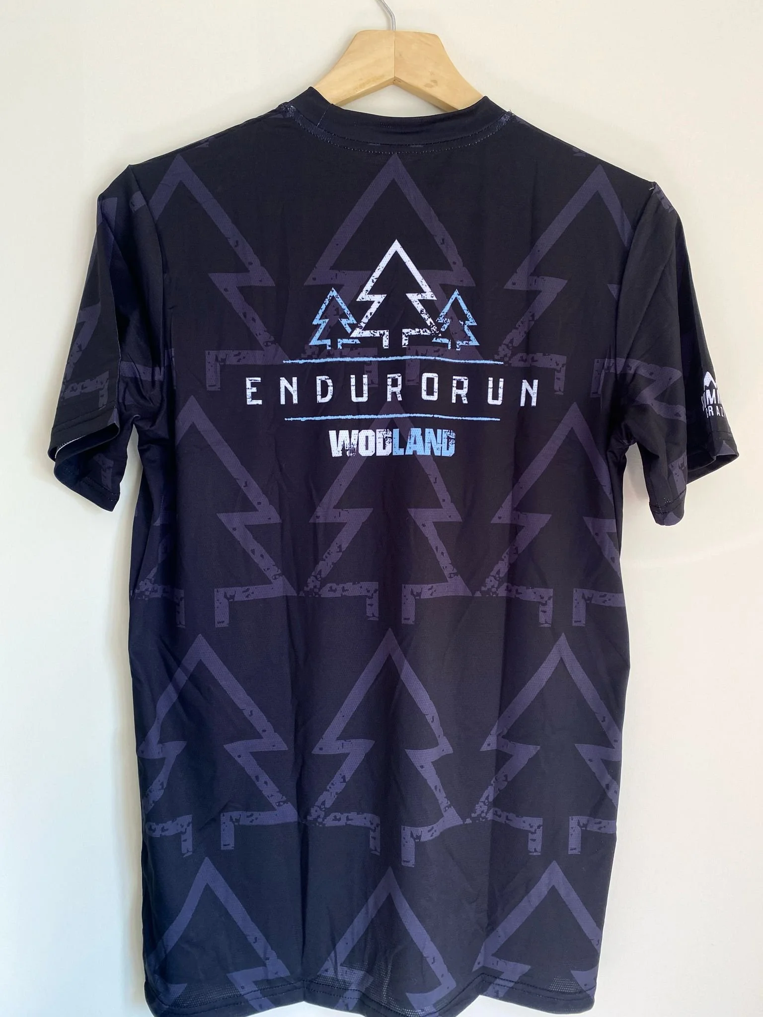 Enduroun-PeformanceTee2.jpeg