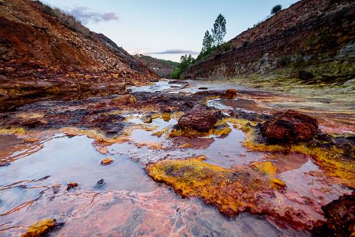 215329-509x339-Rio-Tinto-river.jpg