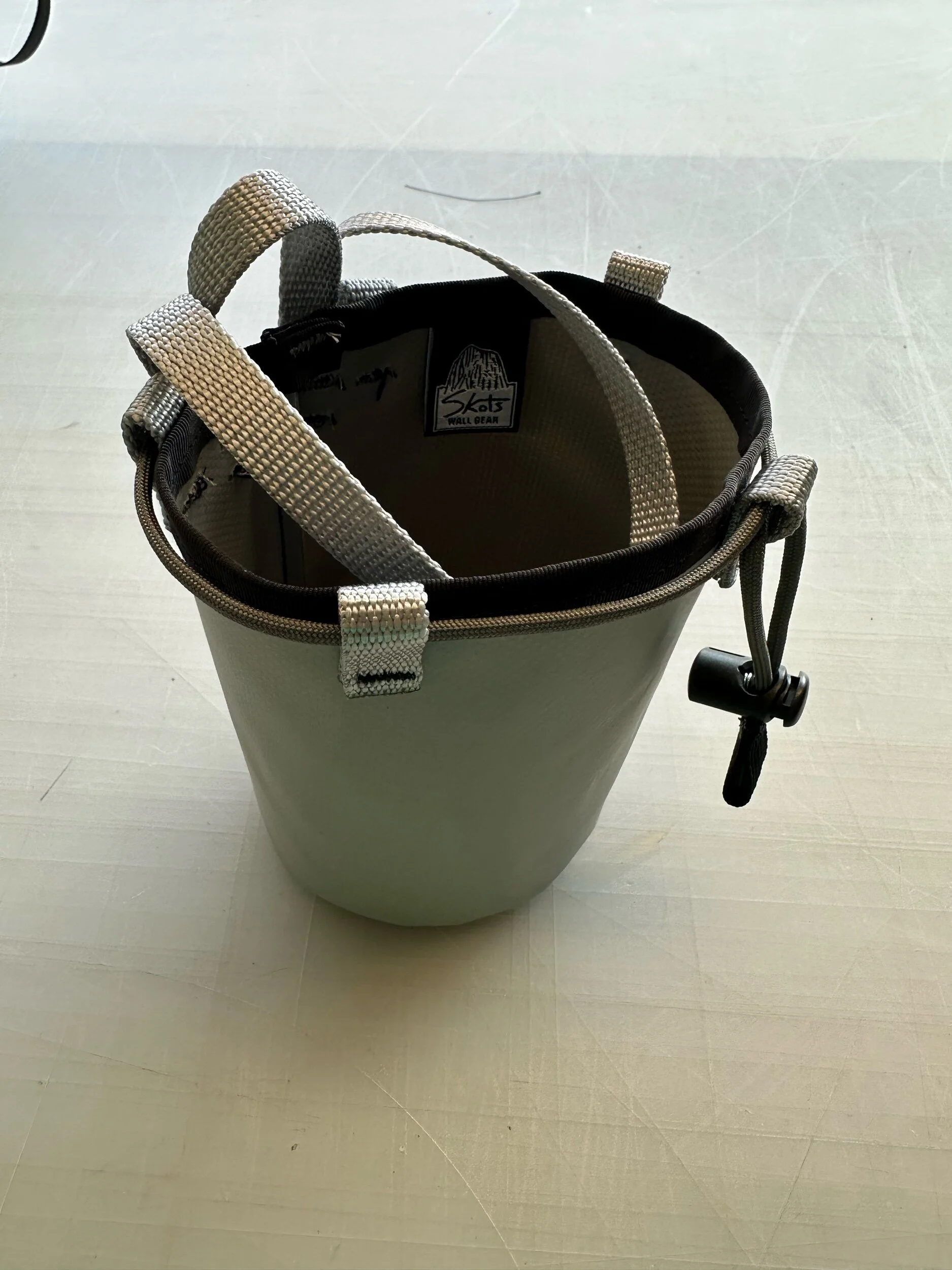 081A7E24-FEF7-4482-9521-607BD20FEA1B