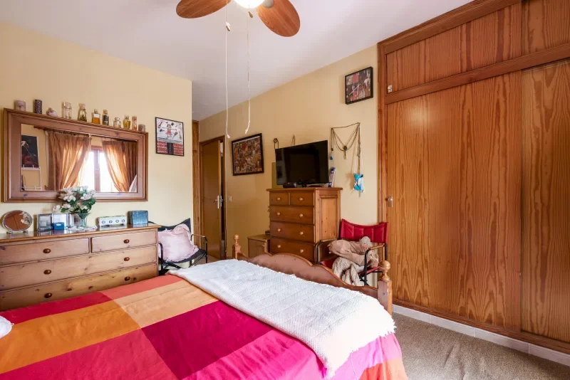 11954_230299__RYT7960-med.webp