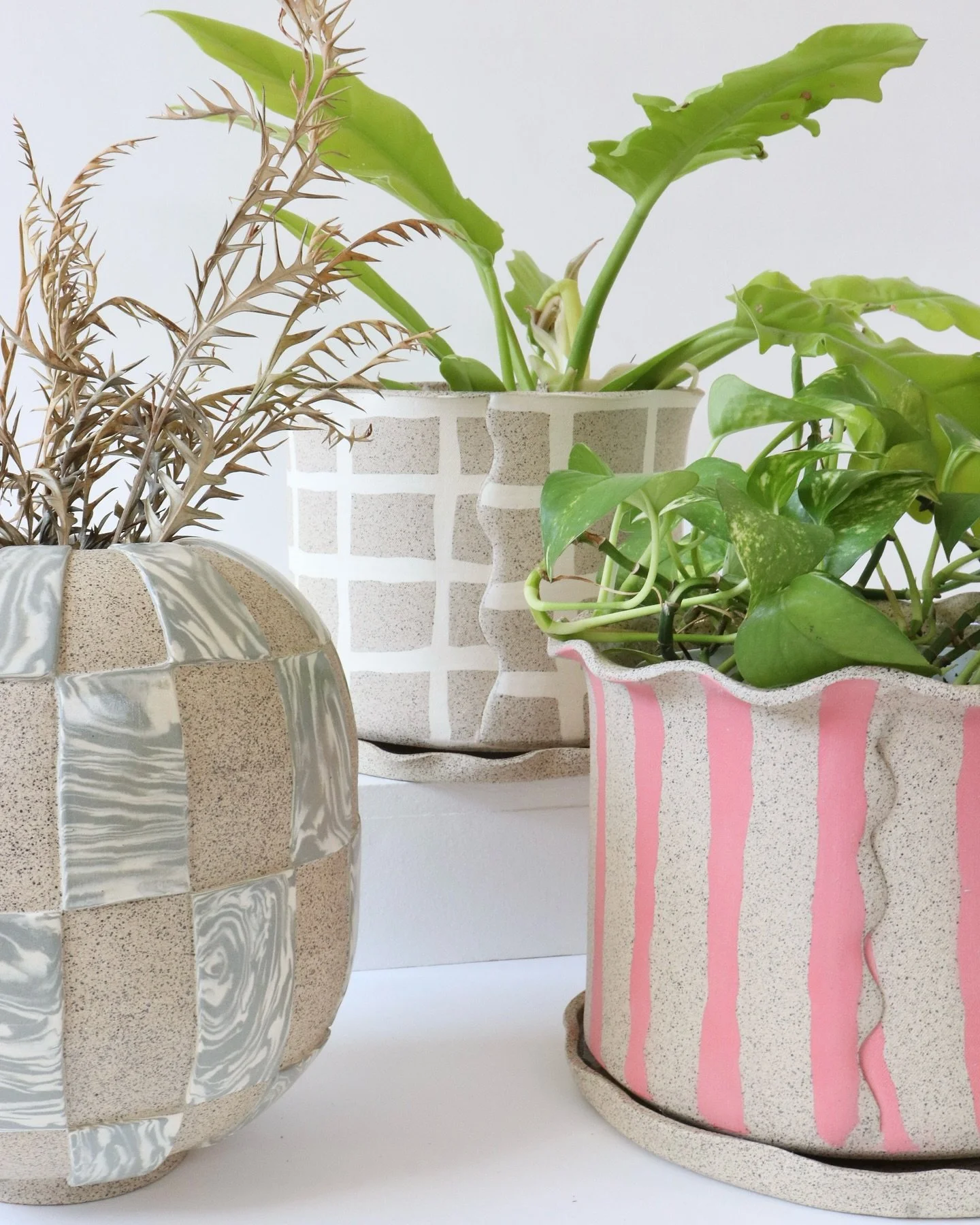 Having fun with stripes and checkers! Big pots made with hand tinted nerikomi/inlaid clay.💫

Showing these are more at @fieldandsupply continuing through this weekend ten-six pm each day.