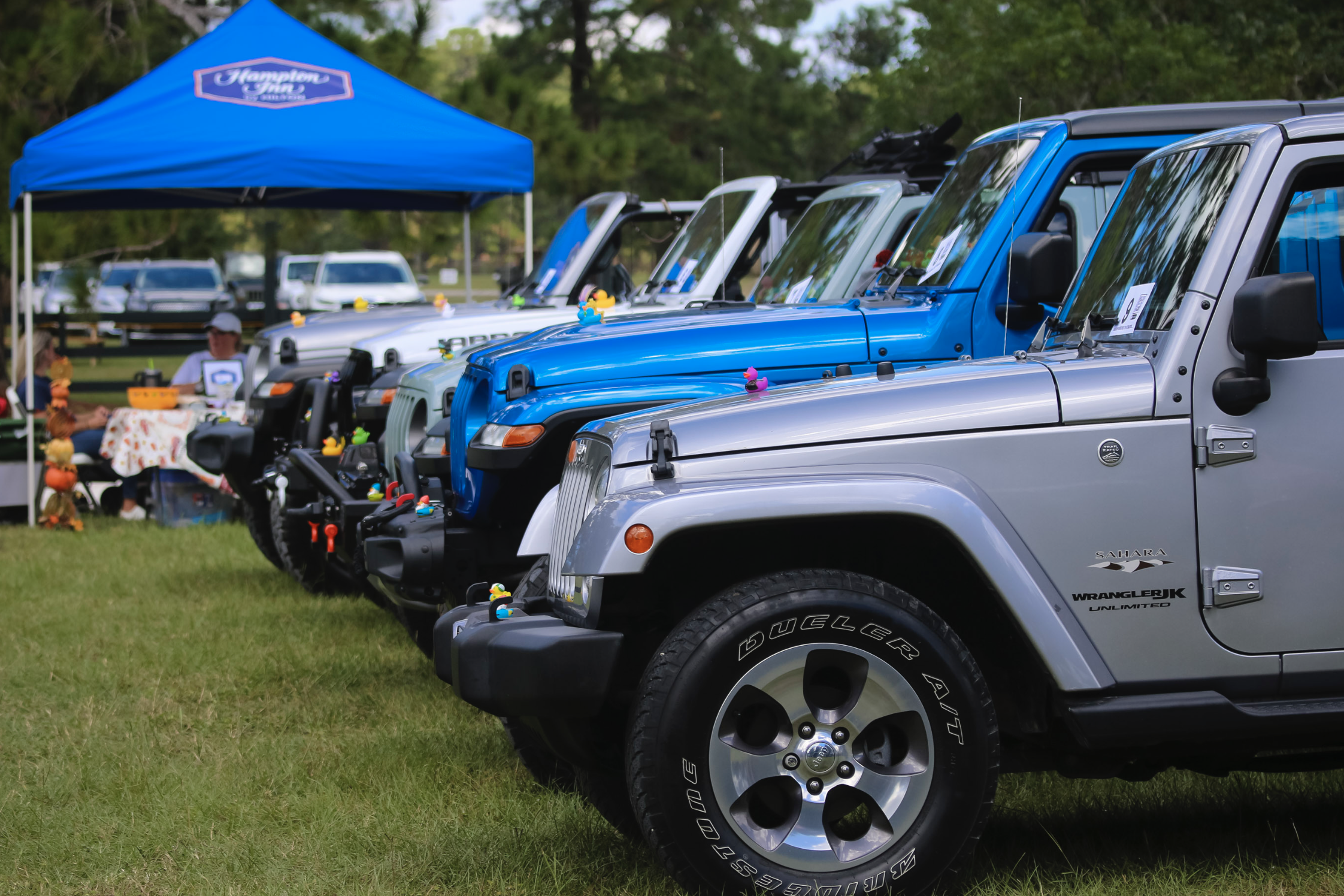 Mayor Alan Perry at the Jeep Island Meet &amp; Greet