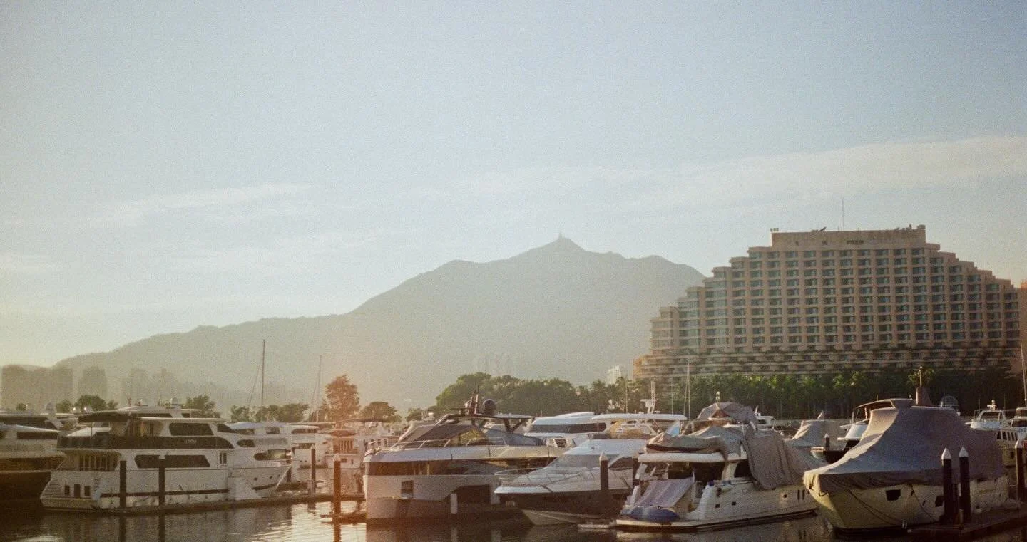 Home is where the heart is. 

Shot on Kodak 400. 
. 
.
.
.
.
#photography #hkphotography #canonhk #discoverhk #jacklloydhk #discoverhongkong #hkig #hongkonginsta #hkmood #shotwithcanon #canonae1 #hkcanon  #hkgrunge #hkfilm #fujifilmhk #kodak #kodakfi