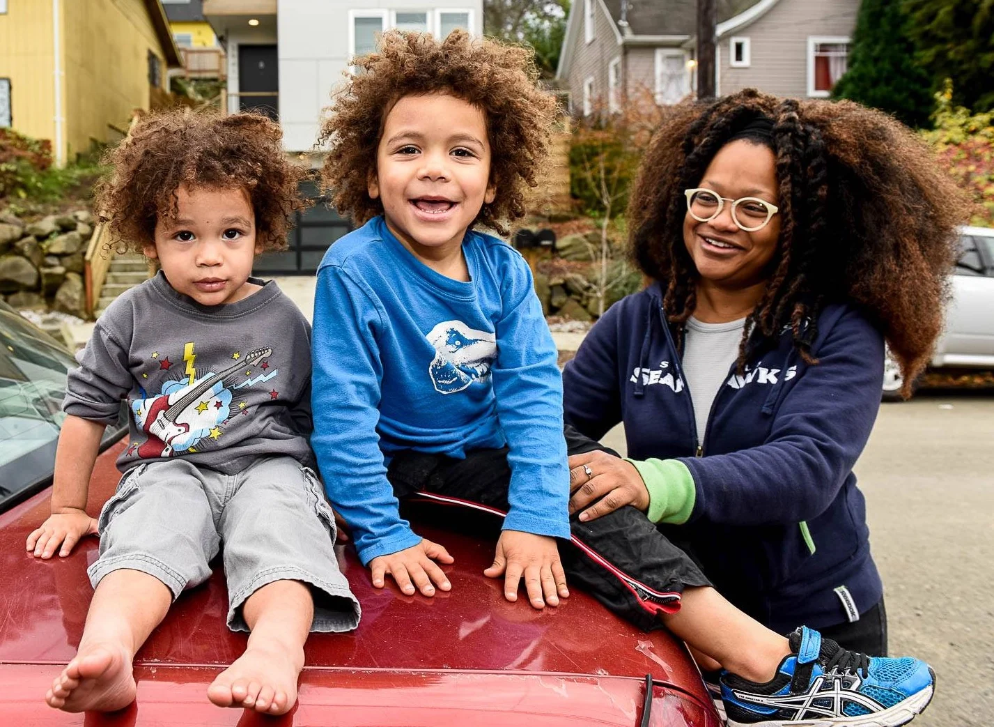 kids on car.jpg