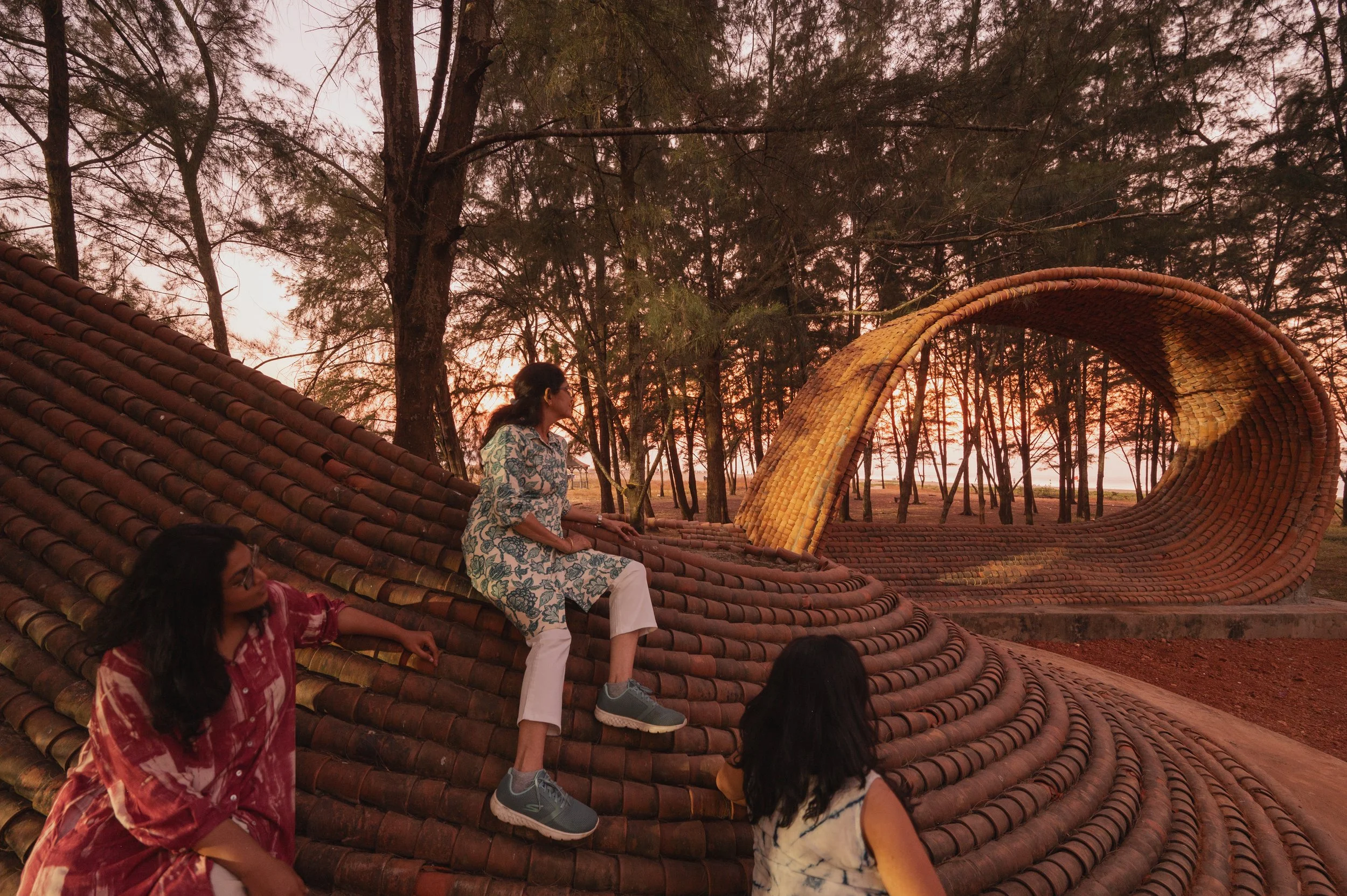  Consisting majorly of 3 compressive catenary vaults that transfer the weight of the entire superstructure to the ground, the pavilion was designed as a series of unreinforced vaults that meander across the side of the beach between the trees as seat