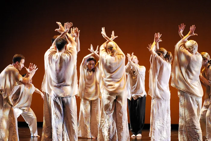 Loose Change Dance Company