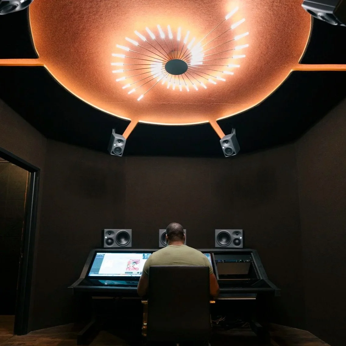 Lounge Studios