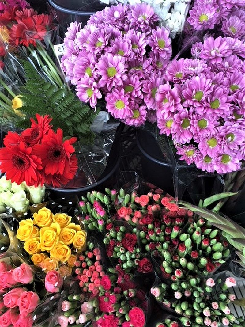 Fresh flower market