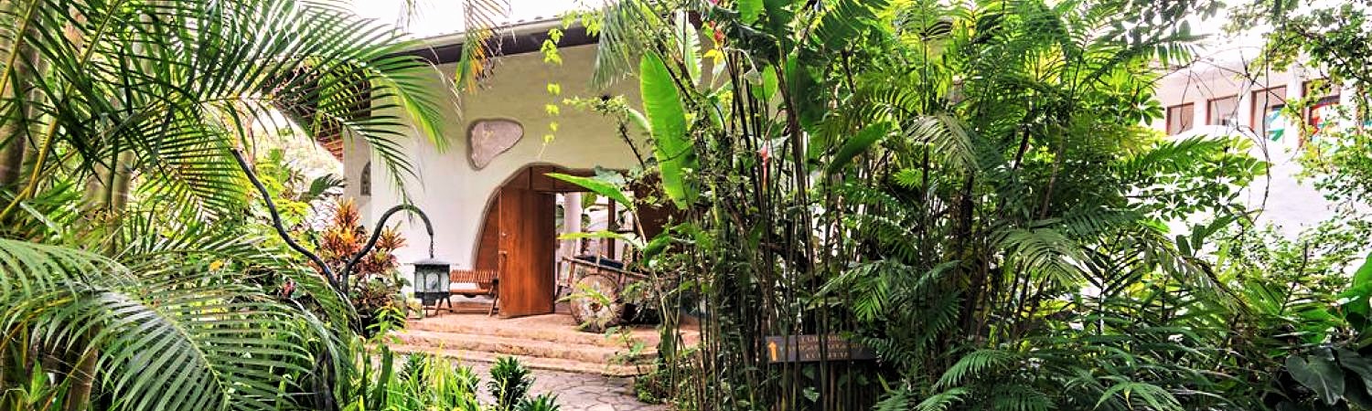 Front entry to Finca Rosa Blanca in Costa Rica