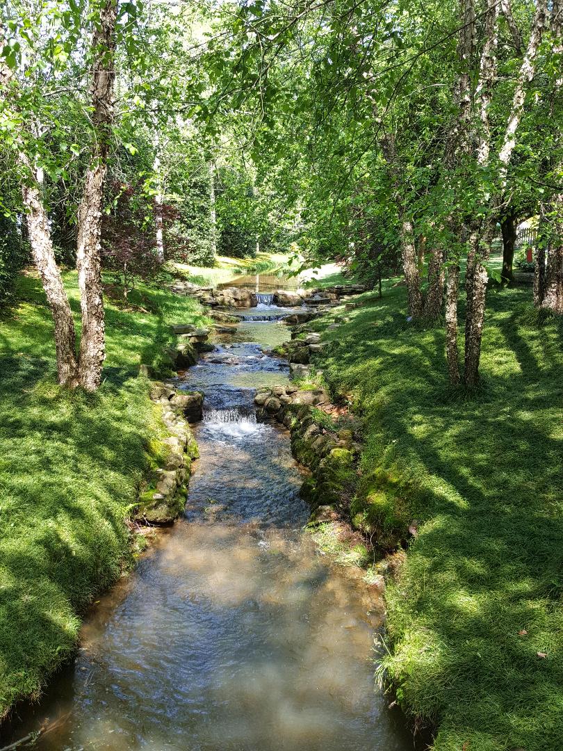 Creek water feature at Gibbs Gardens