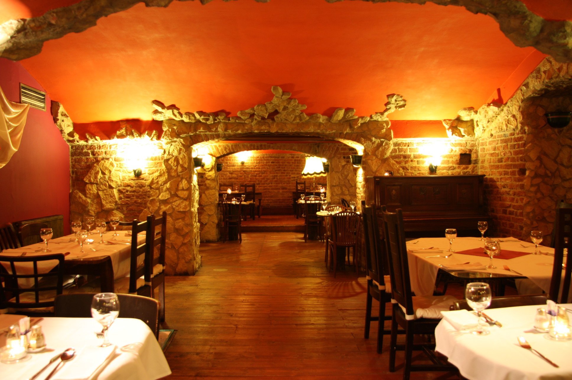 Lal Qila Indian Restaurant interior
