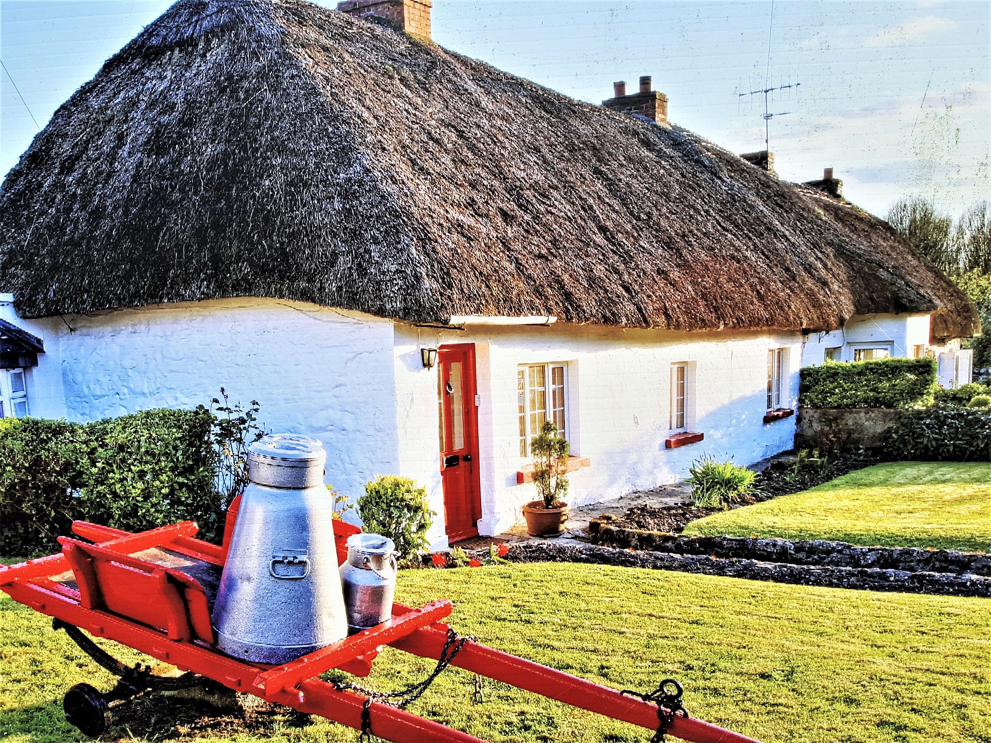 Thatched roof cottage in Adare, Ireland