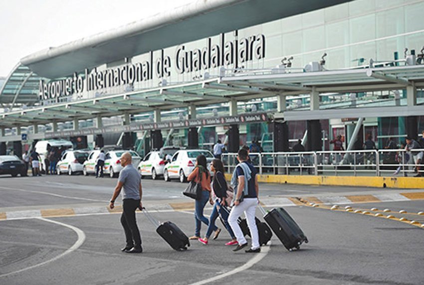 Exterior shot of the Guadalajara International Airport
