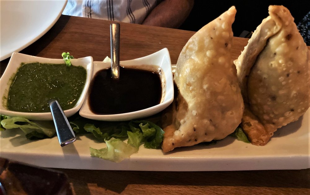 Veggy Samosas with sauces