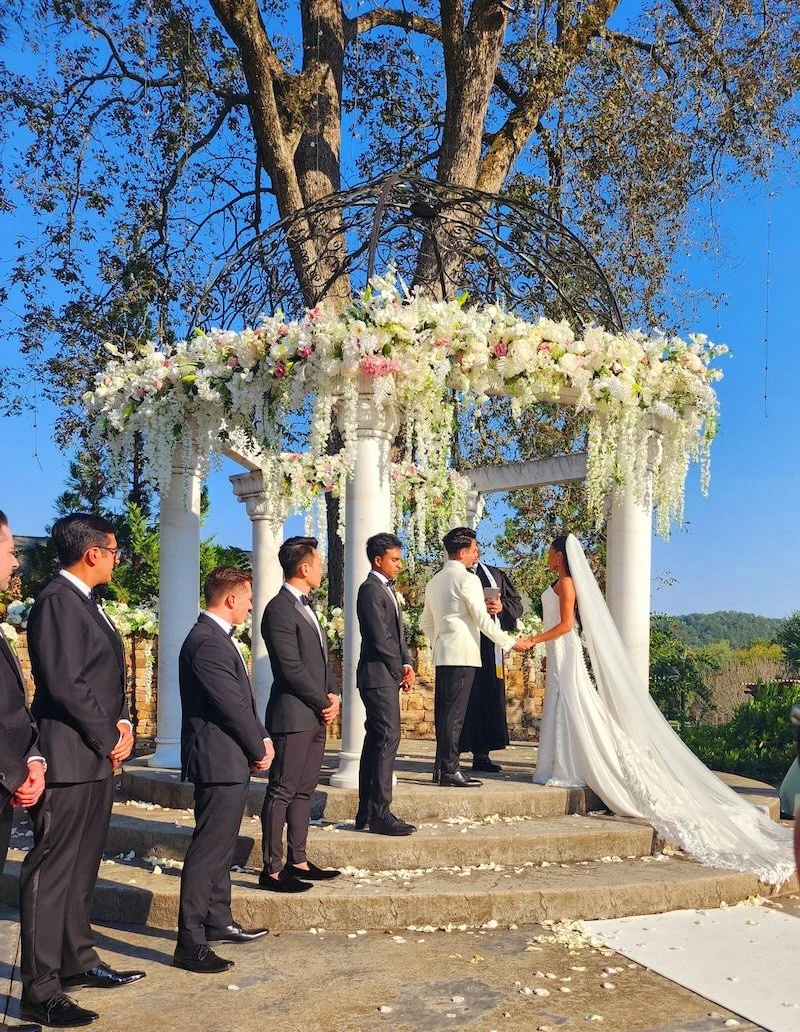 Floral and decor on outdoor ceremony