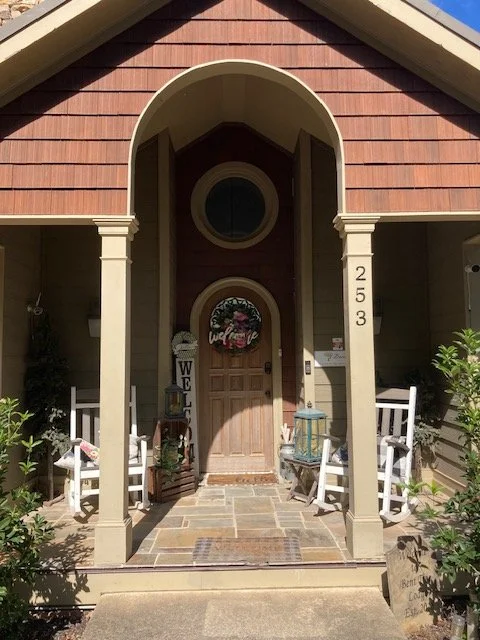 Bent Tree Lodge entrance