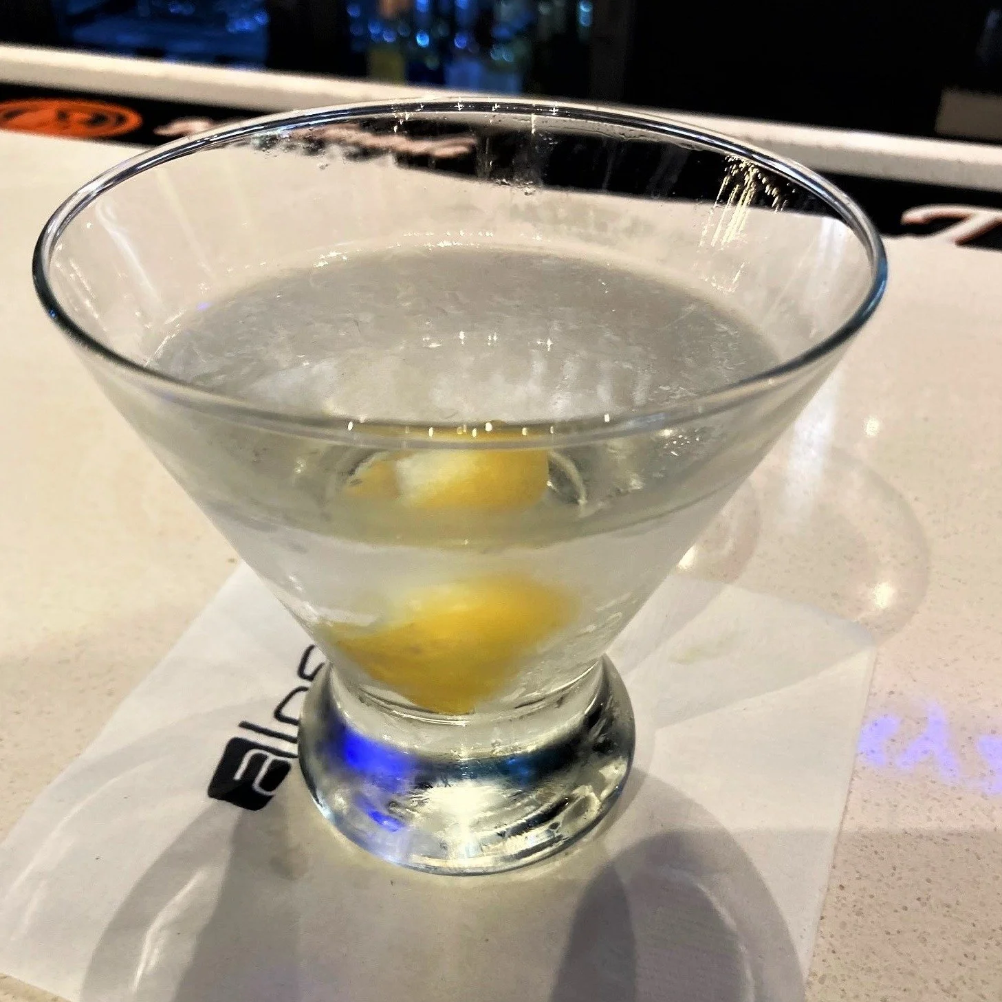 Drinks at Aloft in Asheville for a Tuesday throw back post...

#artsychowroamer
#thequirkytourist
#ediblefare
#drinksataloft
#ashevillenc