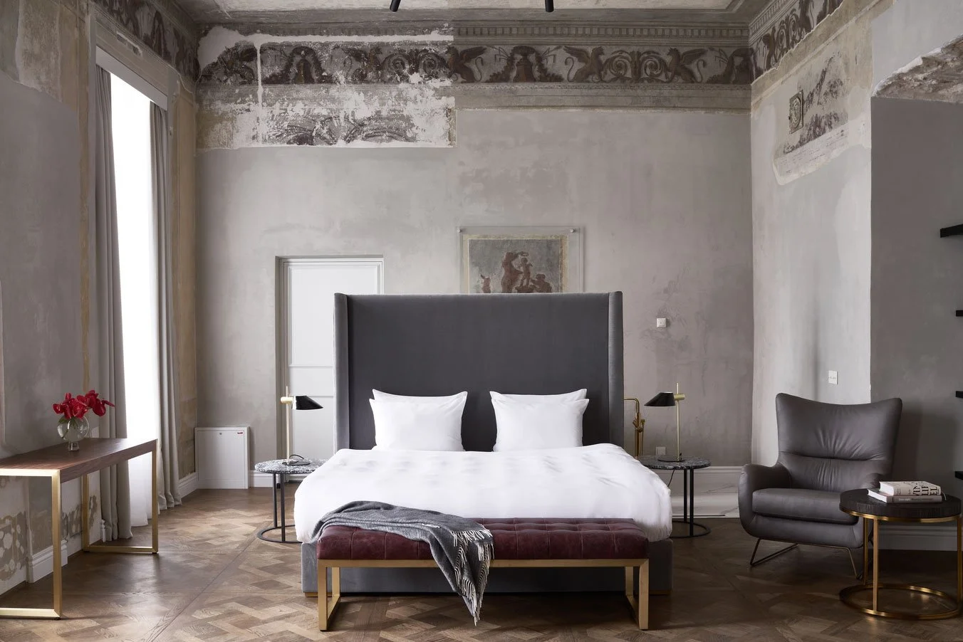 A luxury room at Hote Pacai