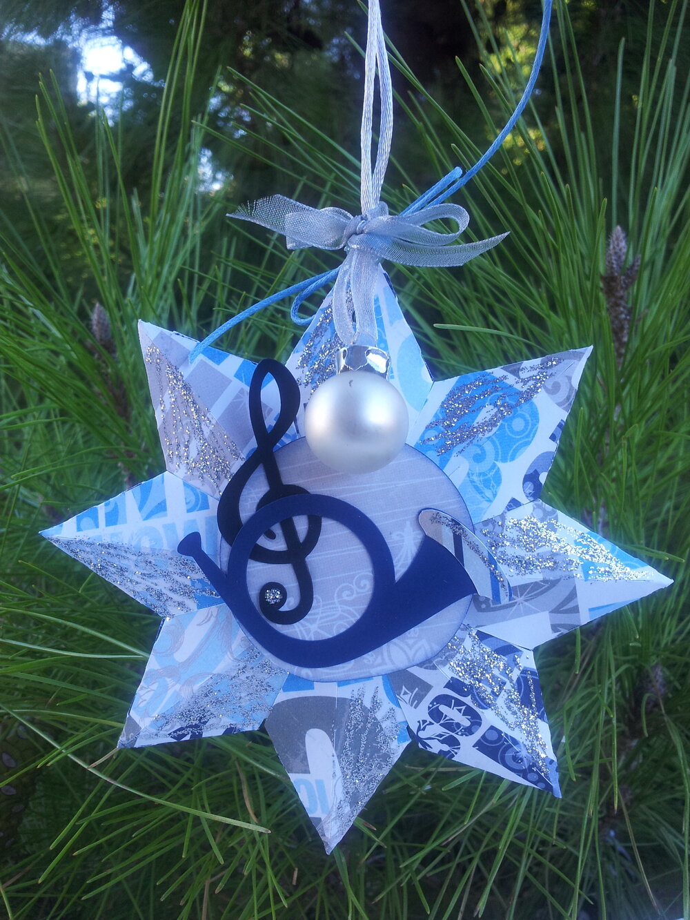 Eight-pointed star 3D ornament