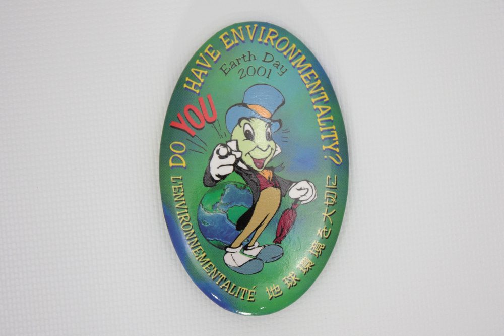 Disney Jiminy Cricket Enviromentality Earth Day 2001 Metal Pinback