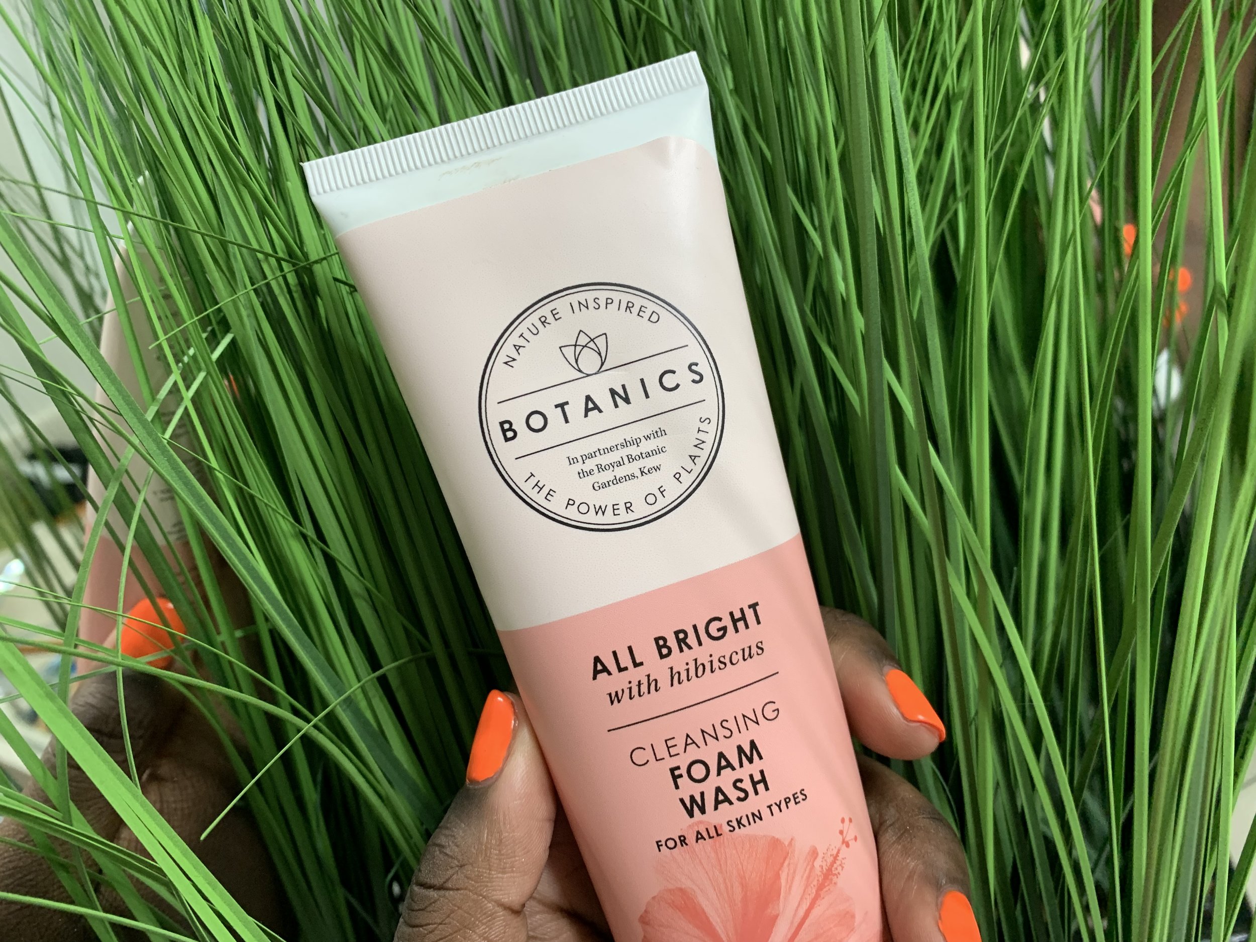botanics all bright foaming face wash