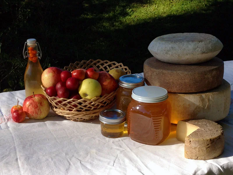 Cate Hill Orchard 697 Shadow Lake Road, Greensboro 05827 www.catehillorchard.com | (802) 586-2059 Open Aug 1 to Oct 25, weekends 10am-5pm. Please call ahead. Farmstead sheep cheese and sheep skyr, including Vermanchego, Pecorino de Greensboro and award winning Wild Mountain Tomme. Organic apples, plums, cider. Farm store open by appointment; check website and Facebook for updates on our organic apple upick.