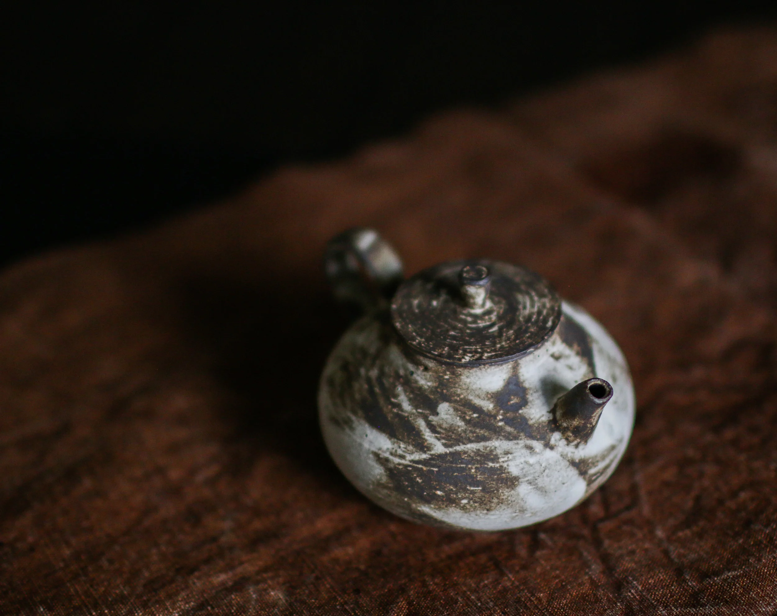 Fen Yin Glazed Teapot