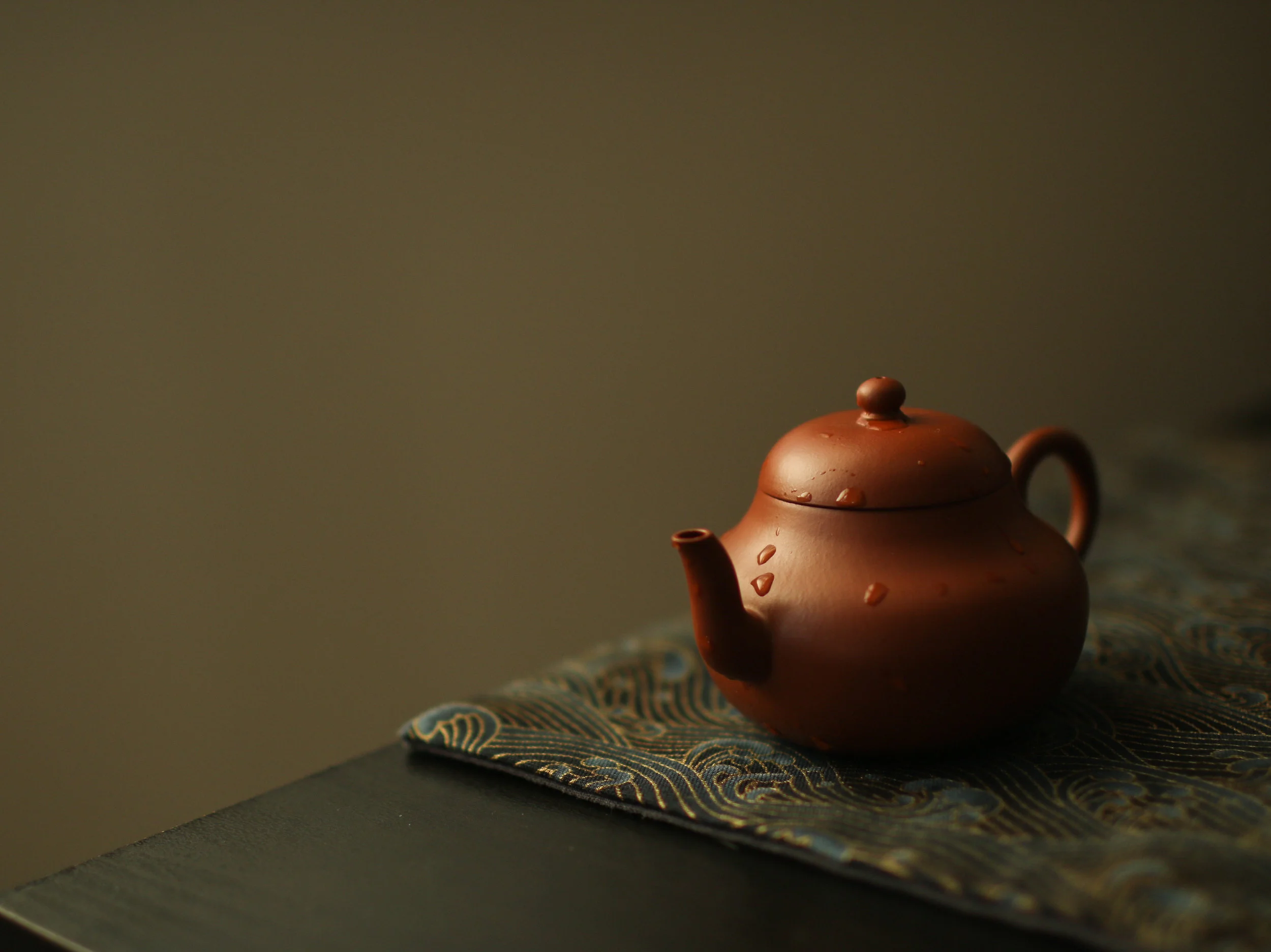 Flat Pear Shape Zhuni Clay Yixing Teapot