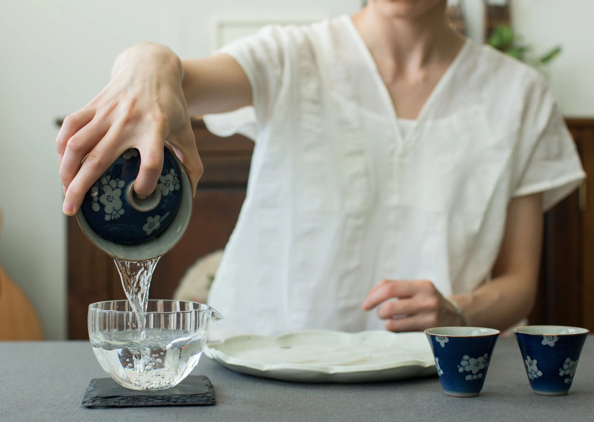 Hand-Painted Plum Blossom Qinghua Gaiwan Set