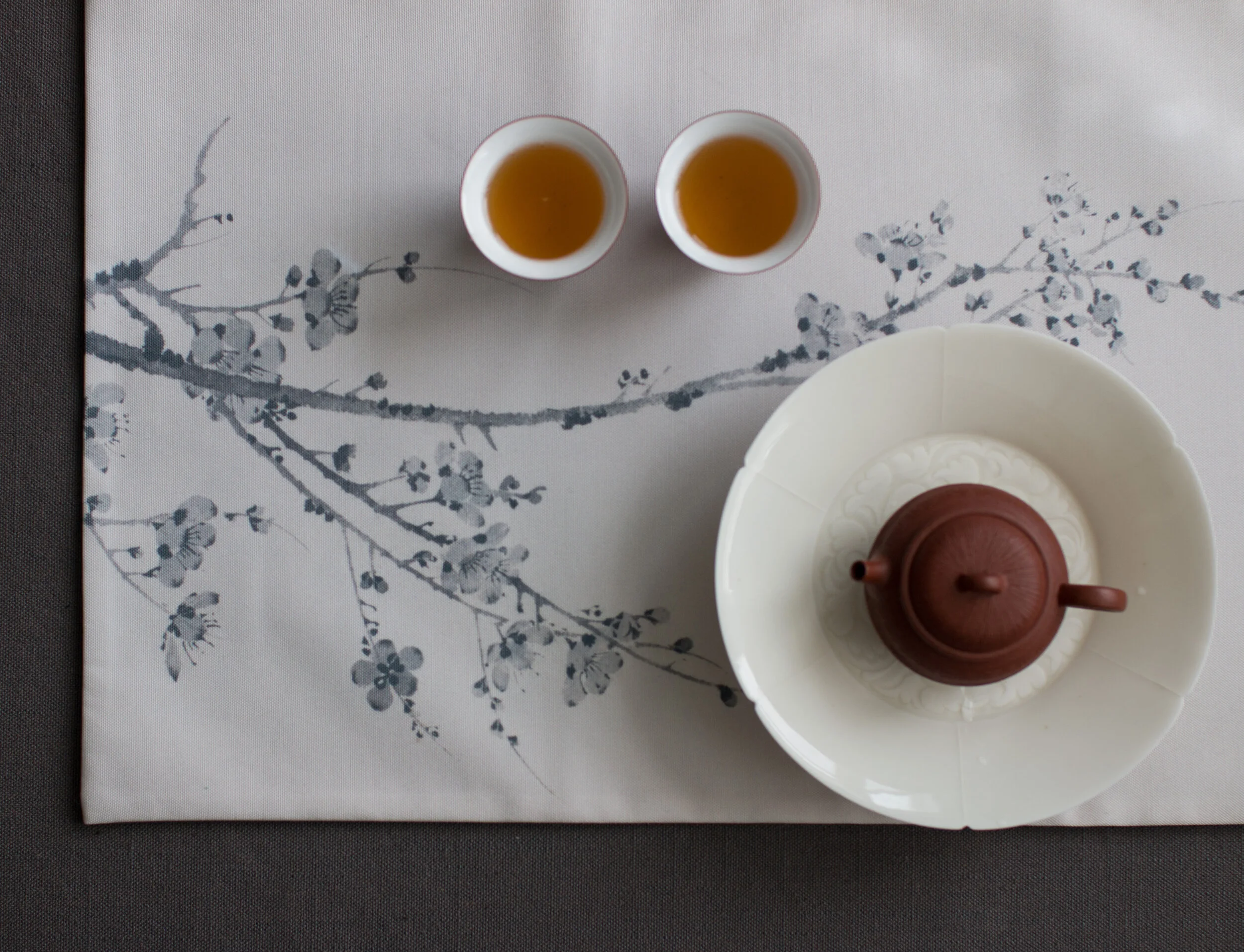 Reversible Plum Blossom Tea Table Cloth